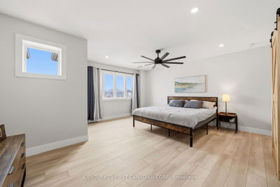 9 SHELDABREN Street • North Middlesex, ON photo 9