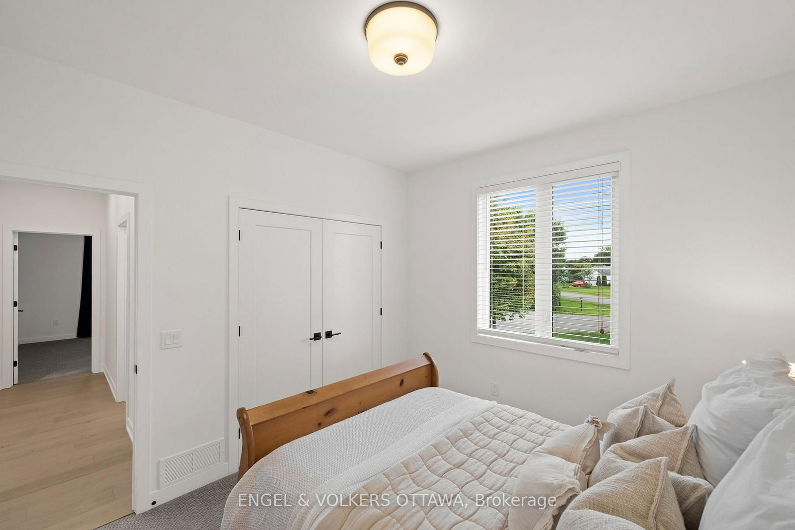2932 Danbury Way • North Gower, ON photo 36
