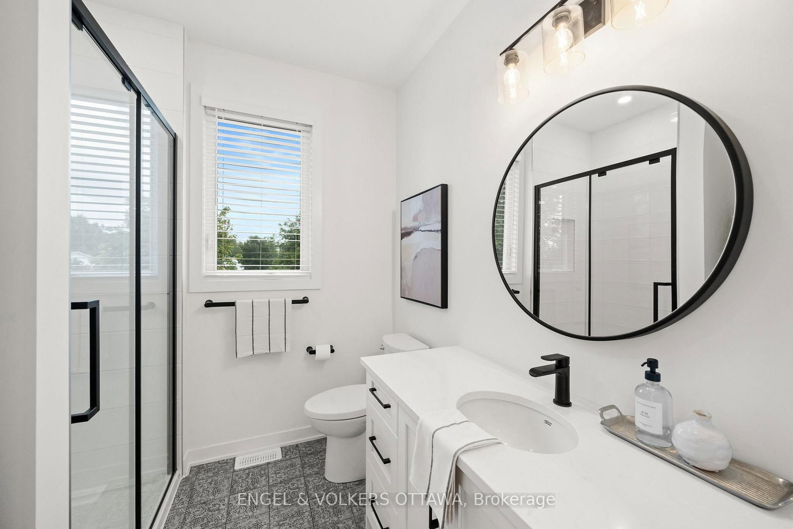 2932 Danbury Way • North Gower, ON photo 37