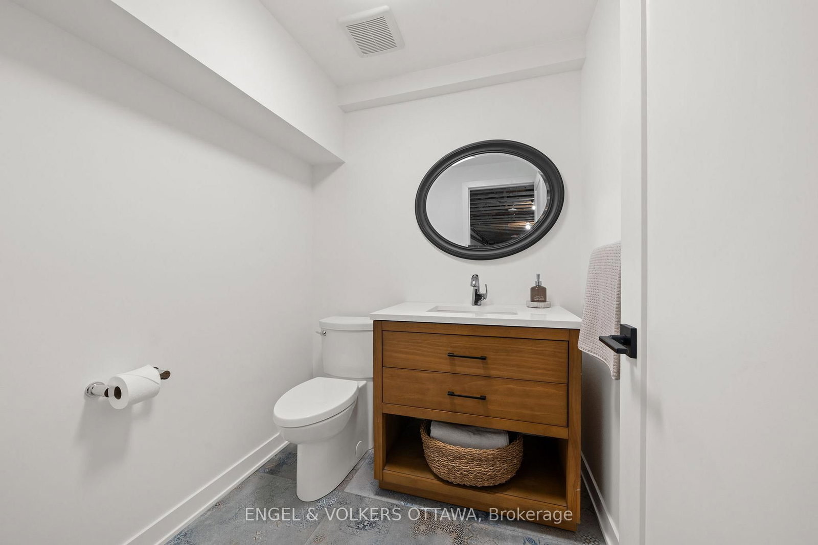 2932 Danbury Way • North Gower, ON photo 42