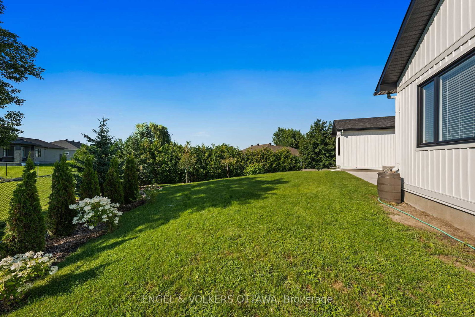 2932 Danbury Way • North Gower, ON photo 44