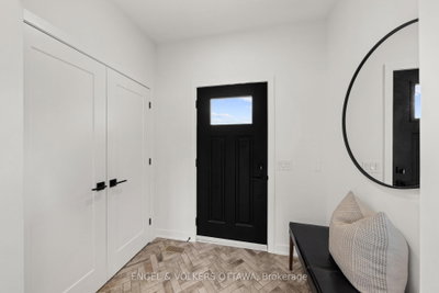 2932 Danbury Way • North Gower, ON photo 5