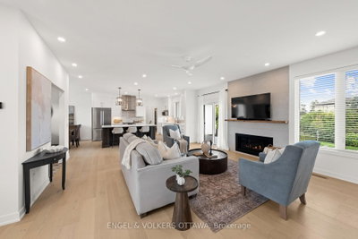 2932 Danbury Way • North Gower, ON photo 8