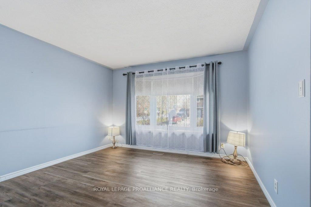 4 O'Neil Crescent • Quinte West, ON photo 5