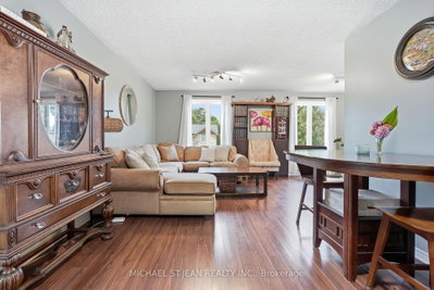 49 Markson Crescent • Hamilton, ON photo 5
