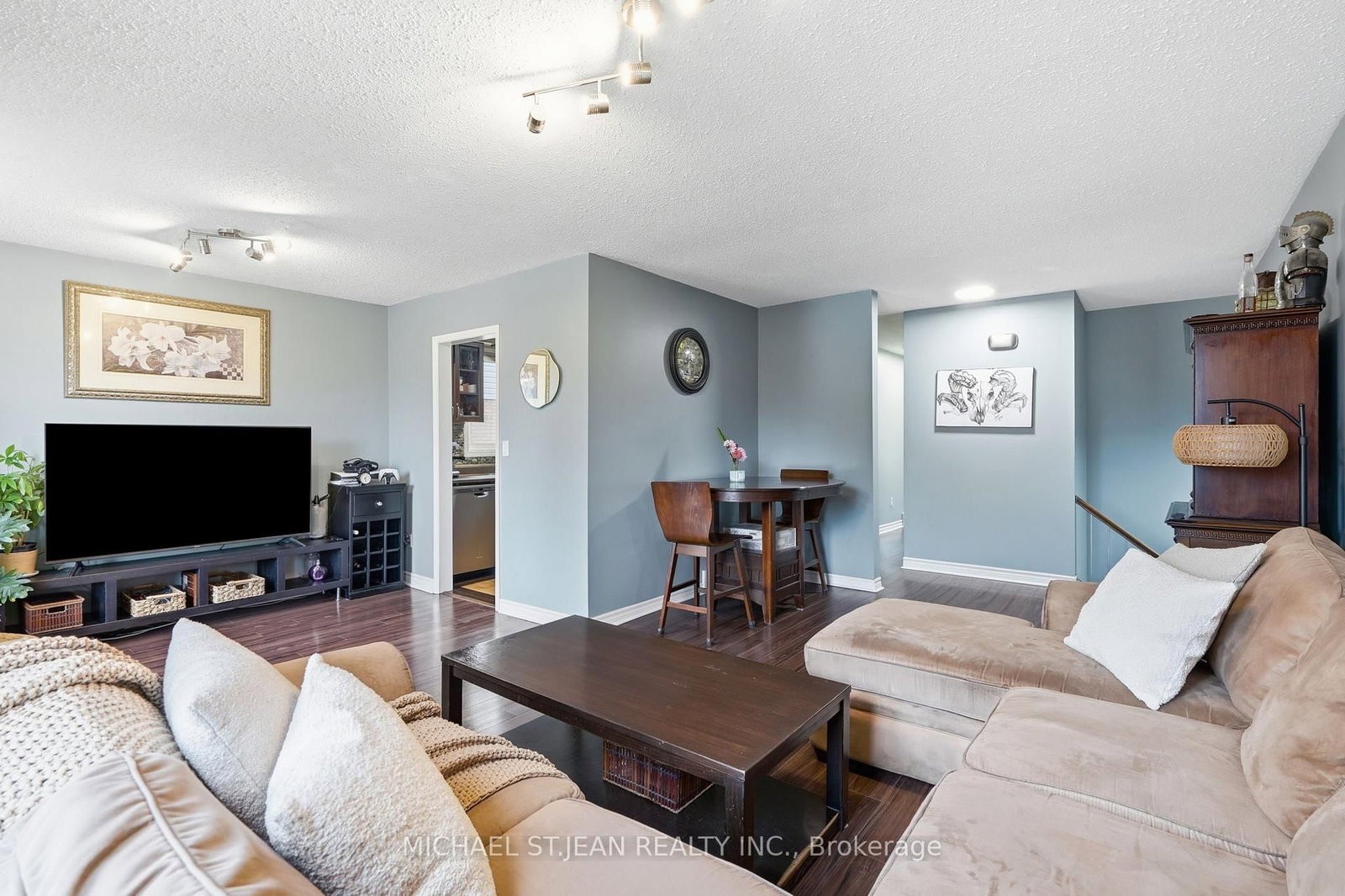 49 Markson Crescent • Hamilton, ON photo 8