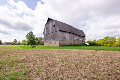 2432 Seburn Road • Thorold, ON photo 3