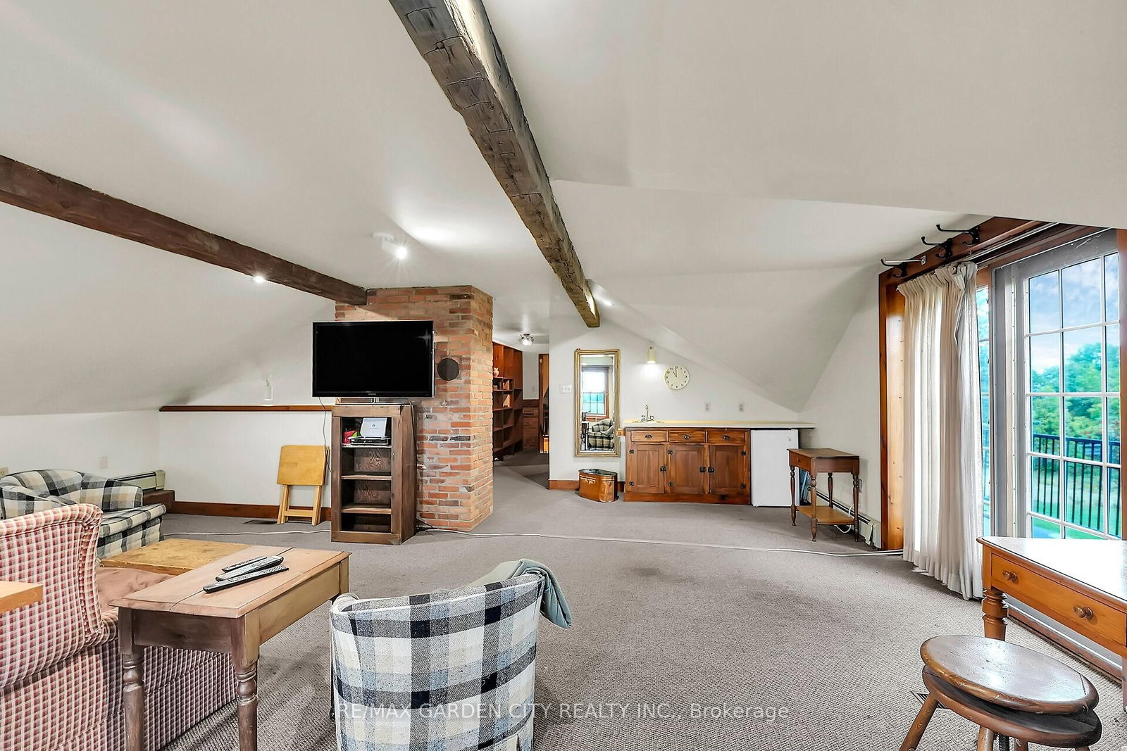 2432 Seburn Road • Thorold, ON photo 25