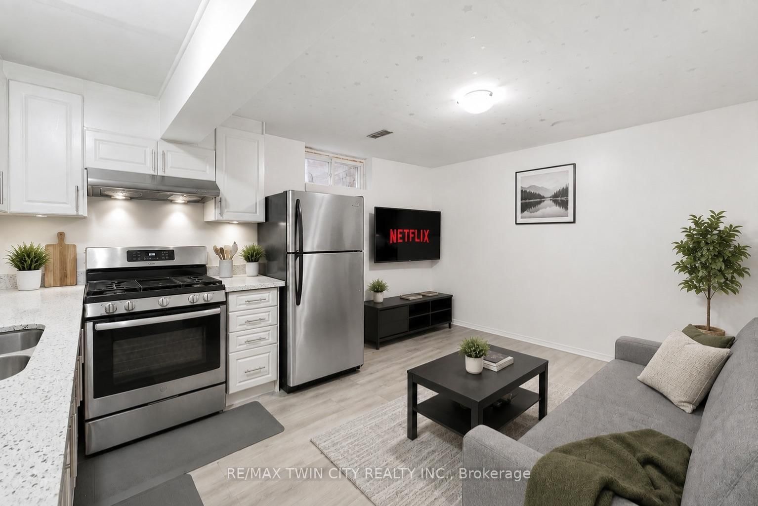 82 BRIDLEWREATH Street • Kitchener, ON photo 20