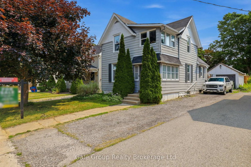 32 West Avenue