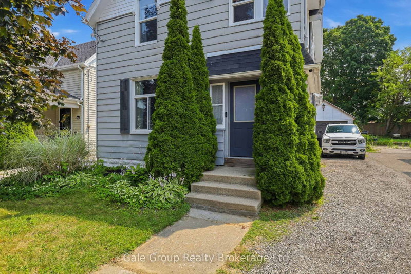 32 West Avenue