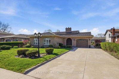 Detached House for sale at 7402 Westfield Drive, Niagara Falls, Ontario, L2J 3V8 - Casey - MLS: X13708156