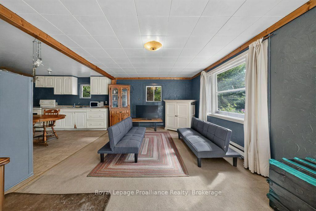 2452 Henderson Road • Barry's Bay, ON photo 13
