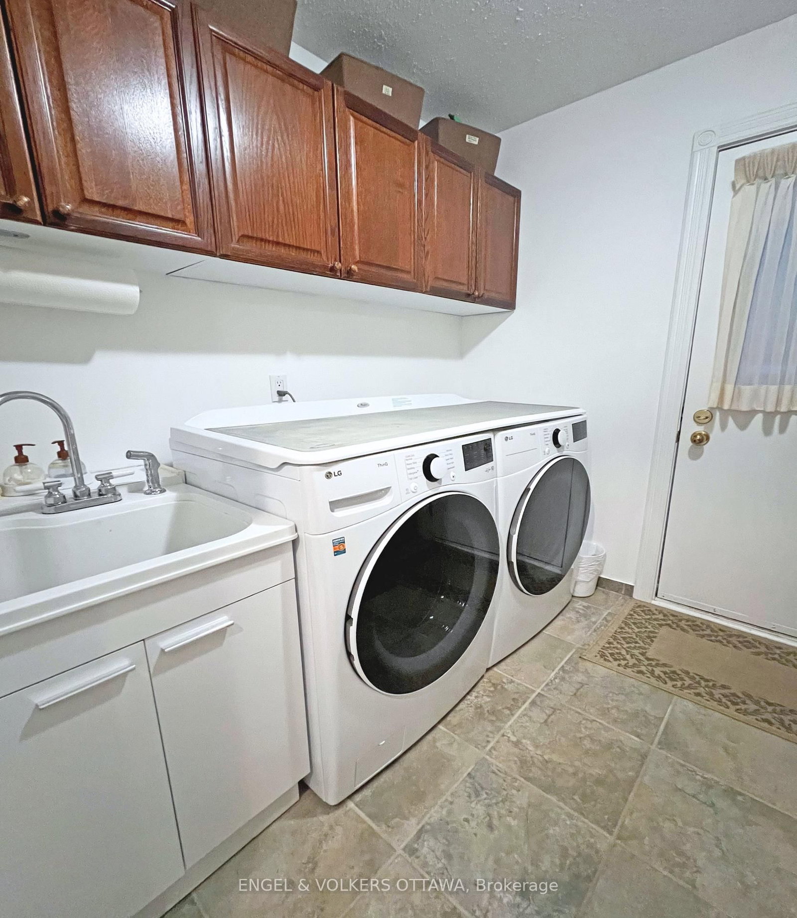 736 Hauteview Crescent • Ottawa, ON photo 12