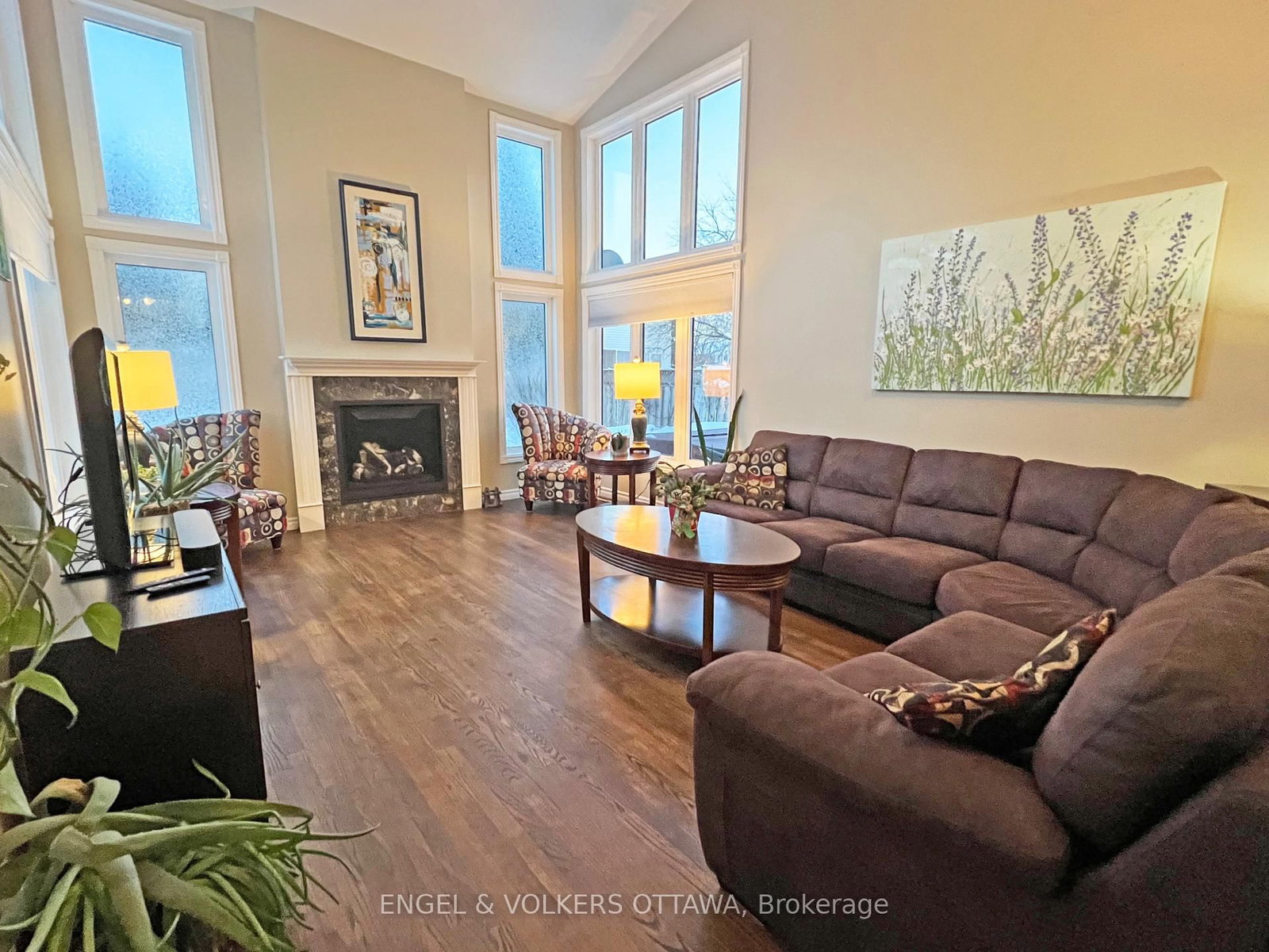 736 Hauteview Crescent • Ottawa, ON photo 9