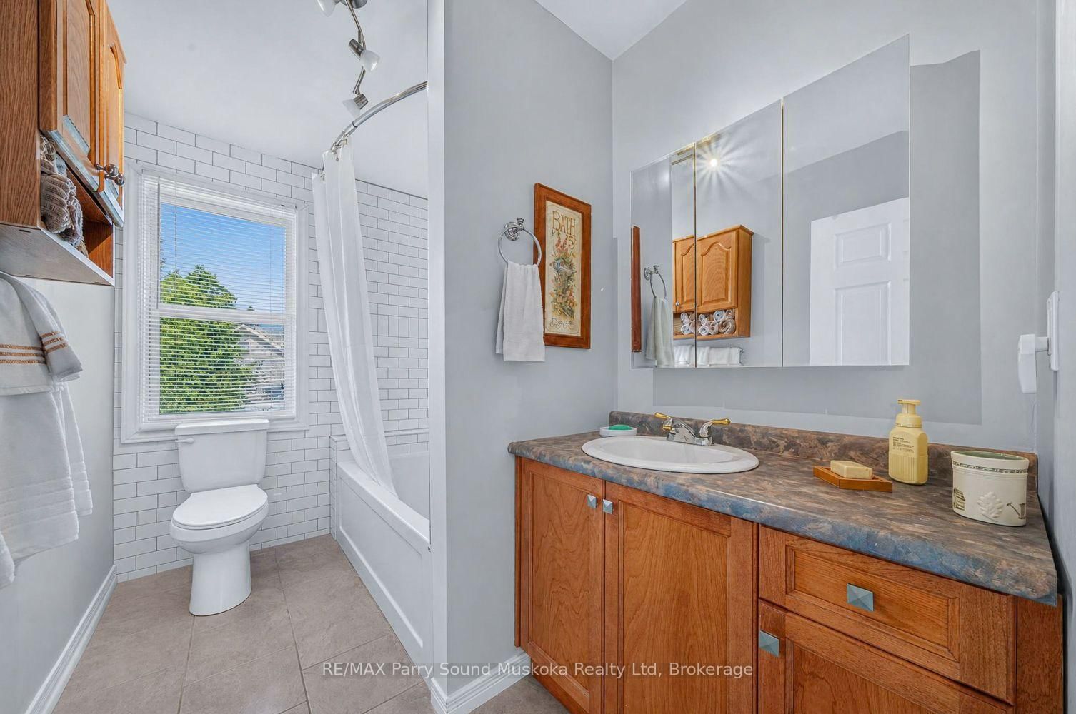 22 Ahmic Street • Magnetawan, ON photo 24