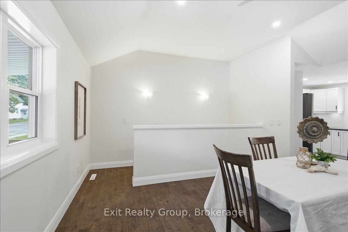 8 Albert Street • Prince Edward County, ON photo 18