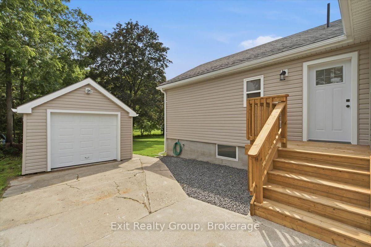 8 Albert Street • Prince Edward County, ON photo 39