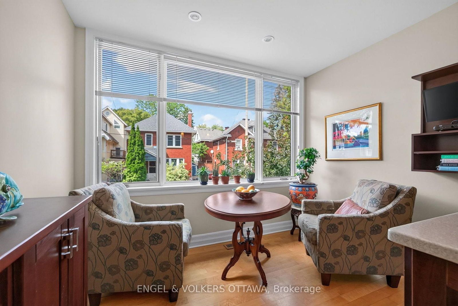 202 Holmwood Avenue • Ottawa, ON photo 17