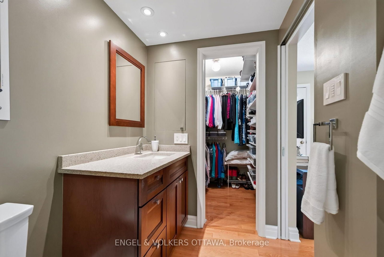 202 Holmwood Avenue • Ottawa, ON photo 24