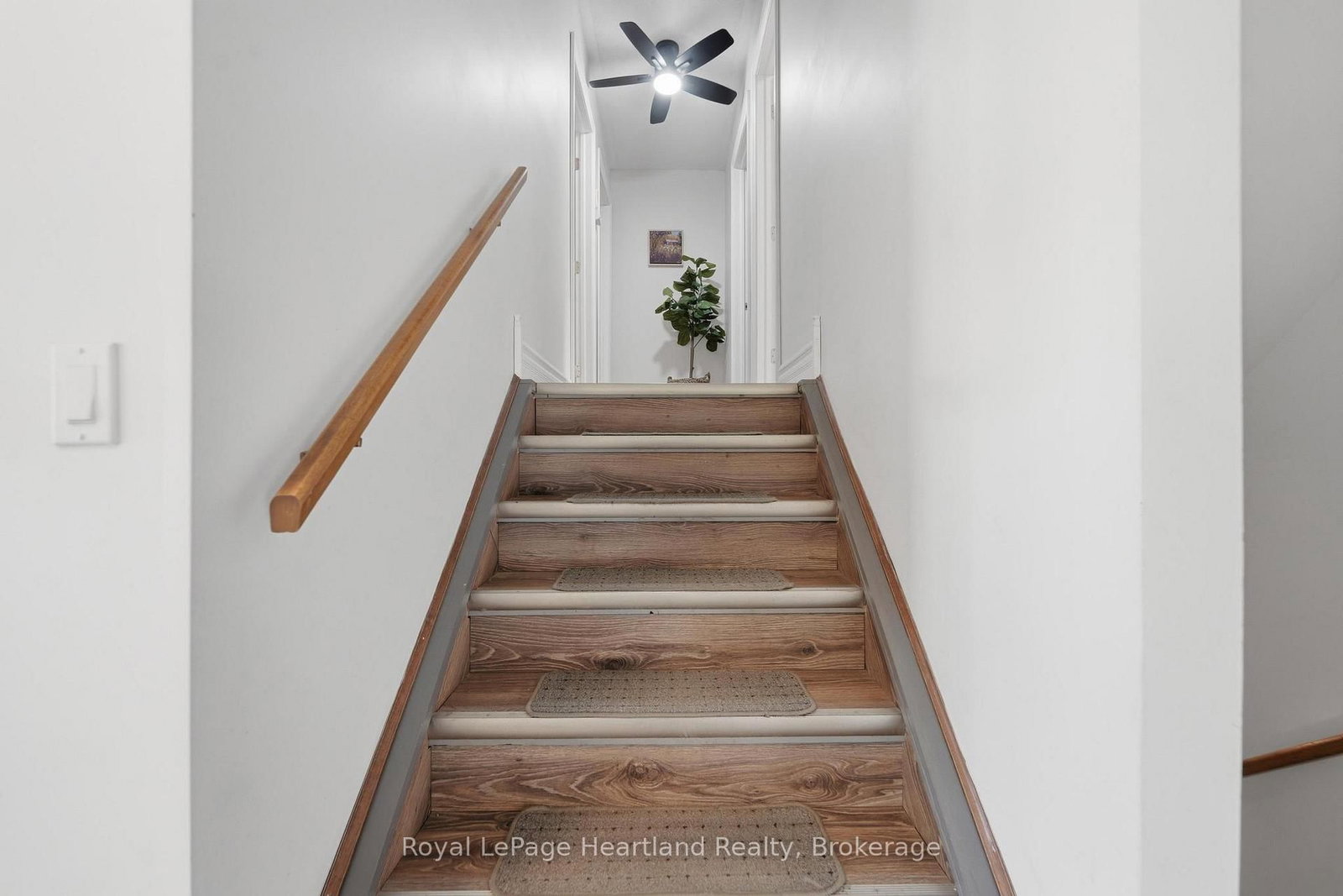 36589 DUNLOP Drive • Ashfield-Colborne-Wawanosh, ON photo 12