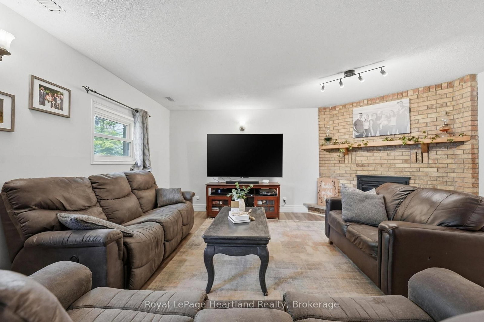 36589 DUNLOP Drive • Ashfield-Colborne-Wawanosh, ON photo 24