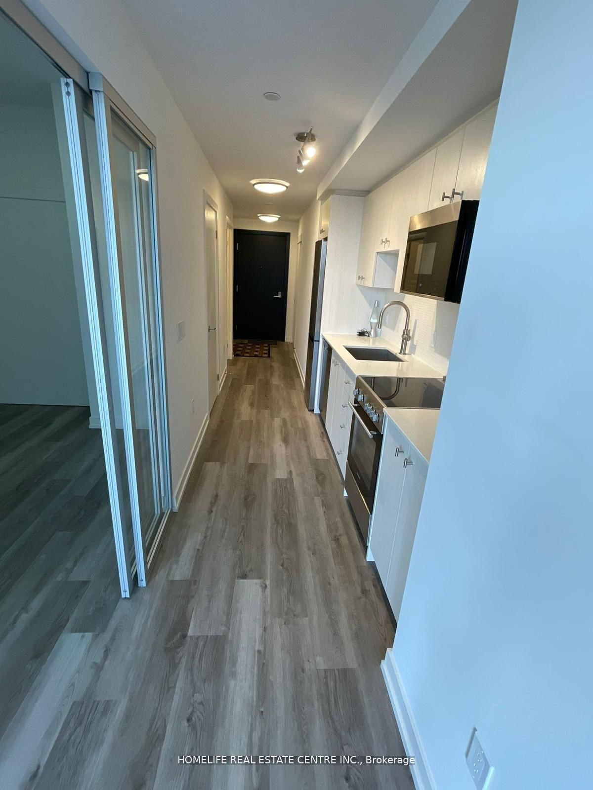 605-5 Wellington St, Kitchener, view 12