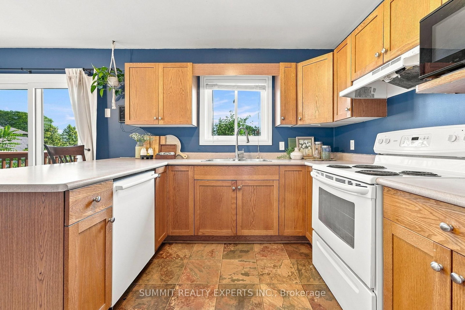 11 LIDDLE Lane • Belleville, ON photo 14