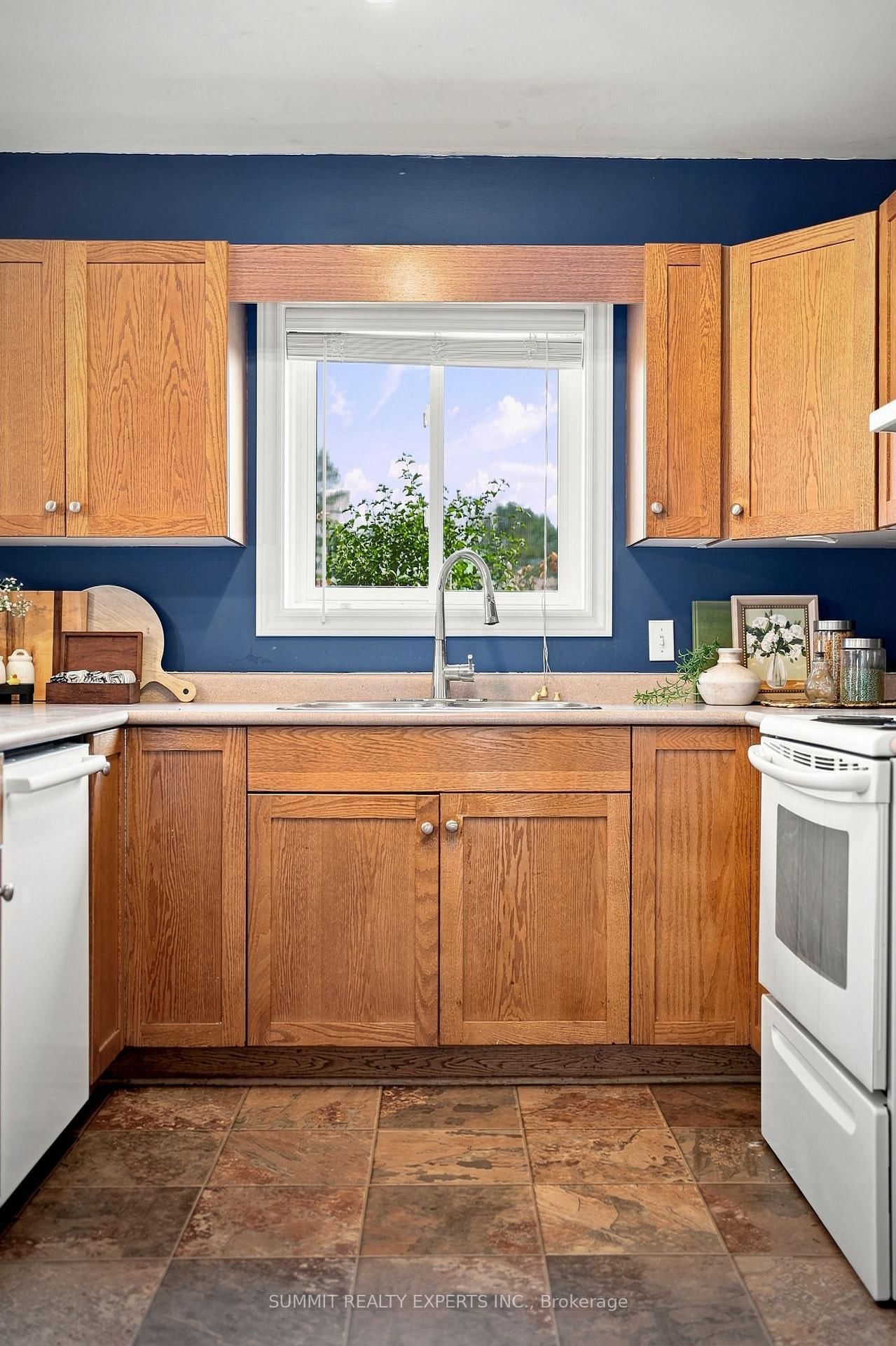 11 LIDDLE Lane • Belleville, ON photo 15