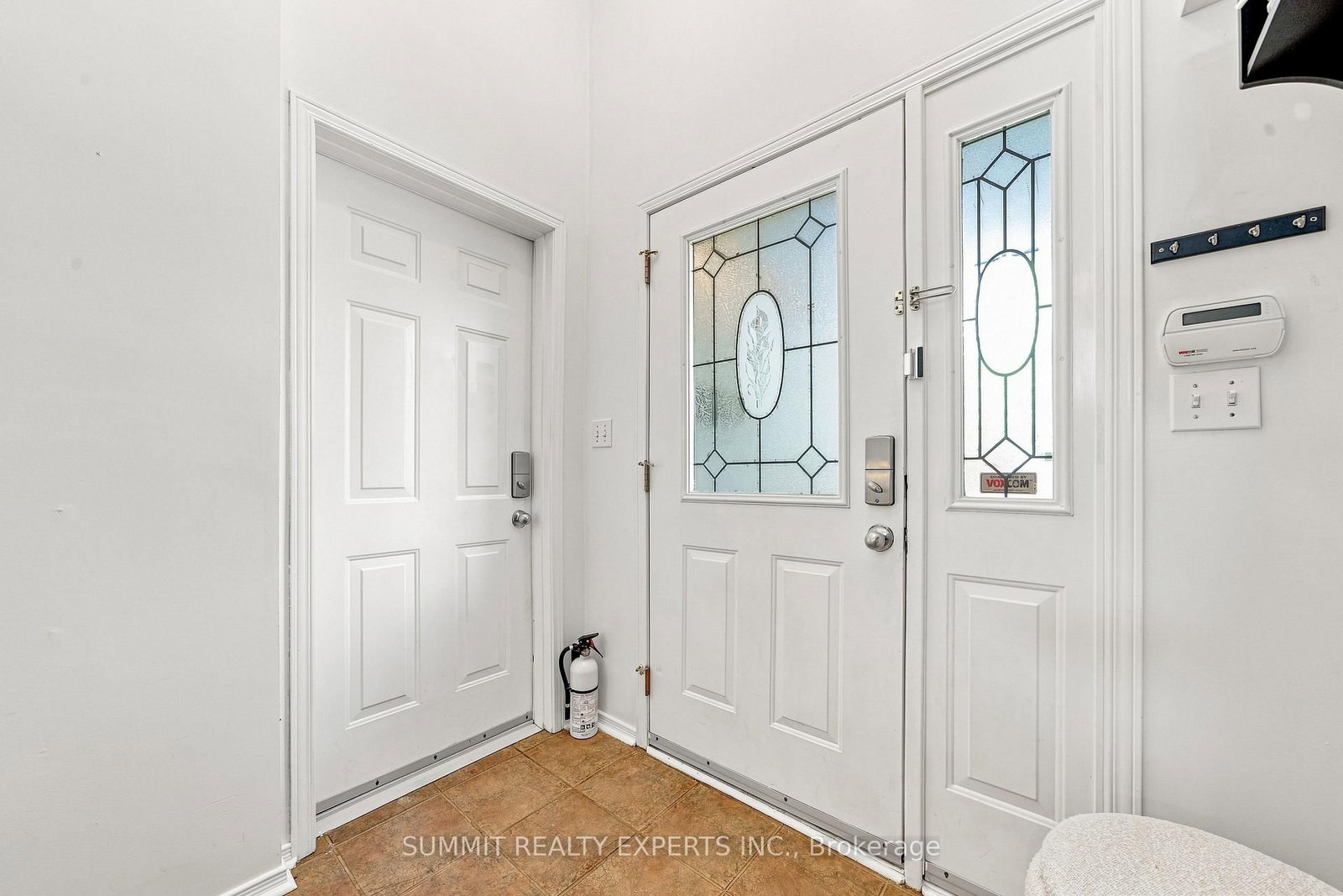 11 LIDDLE Lane • Belleville, ON photo 6