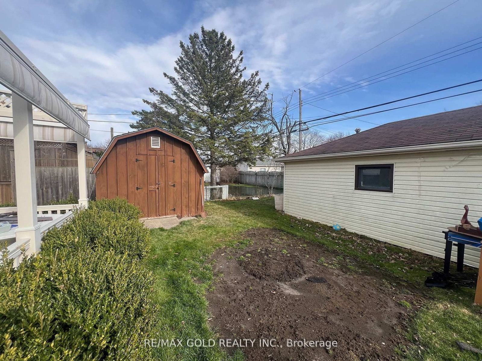 979 Wellington Street • Sarnia, ON photo 16
