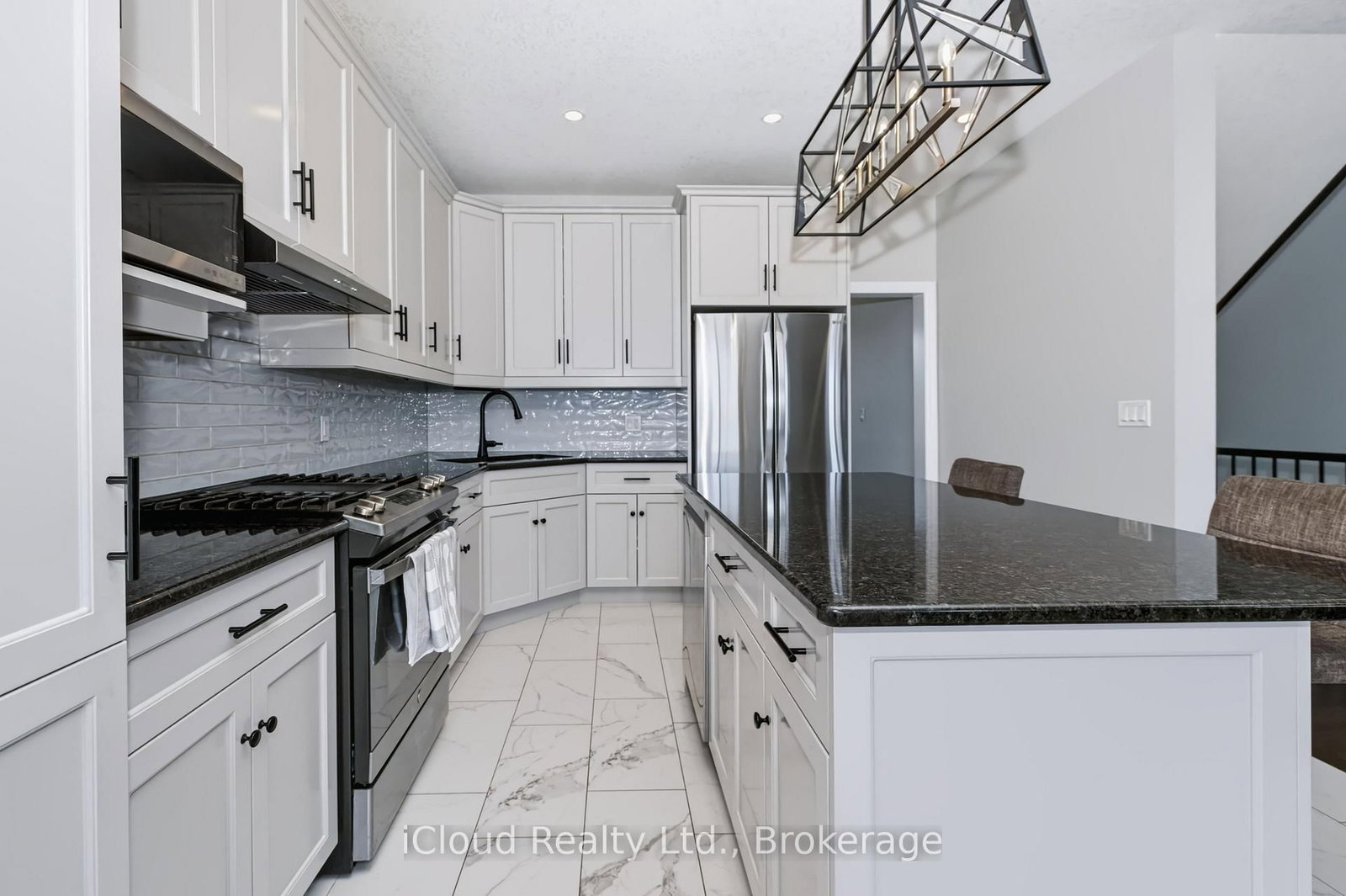 94 Beech Boulevard • Tillsonburg, ON photo 12