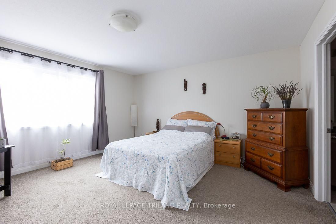 2040 Shore Road • #106 • London South, ON photo 15