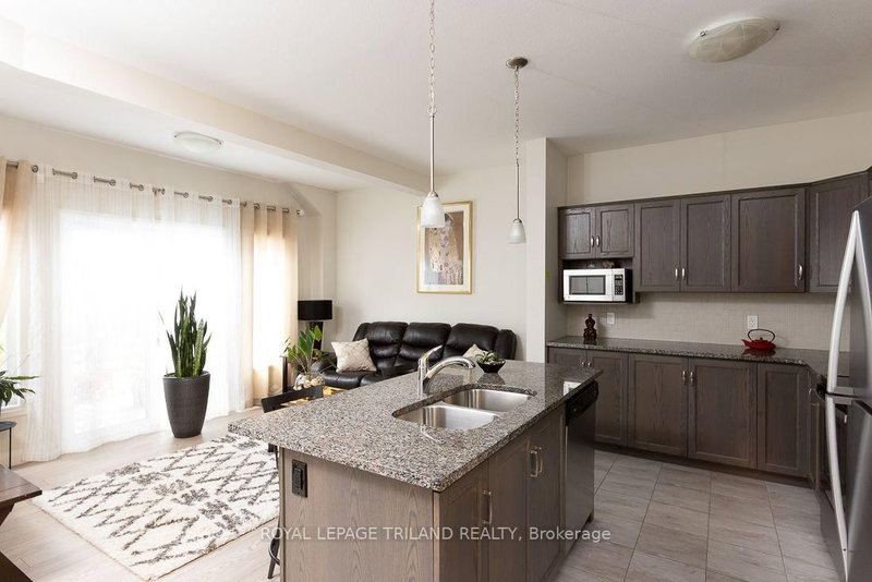 106 - 2040 Shore Road