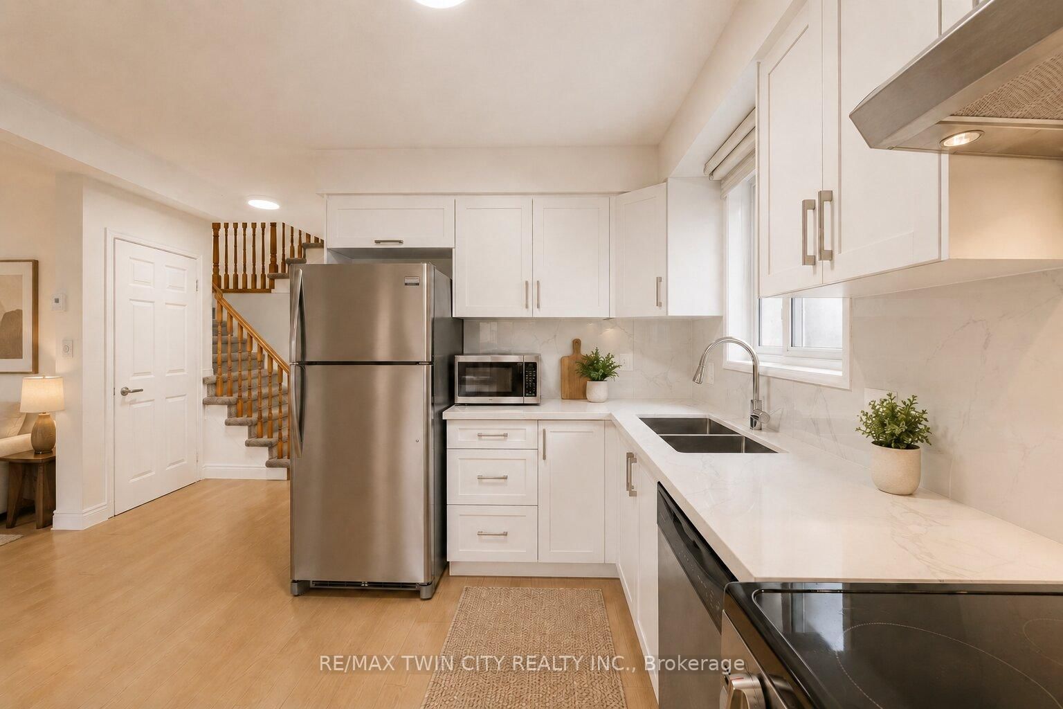 82 BRIDLEWREATH Street • Kitchener, ON photo 13