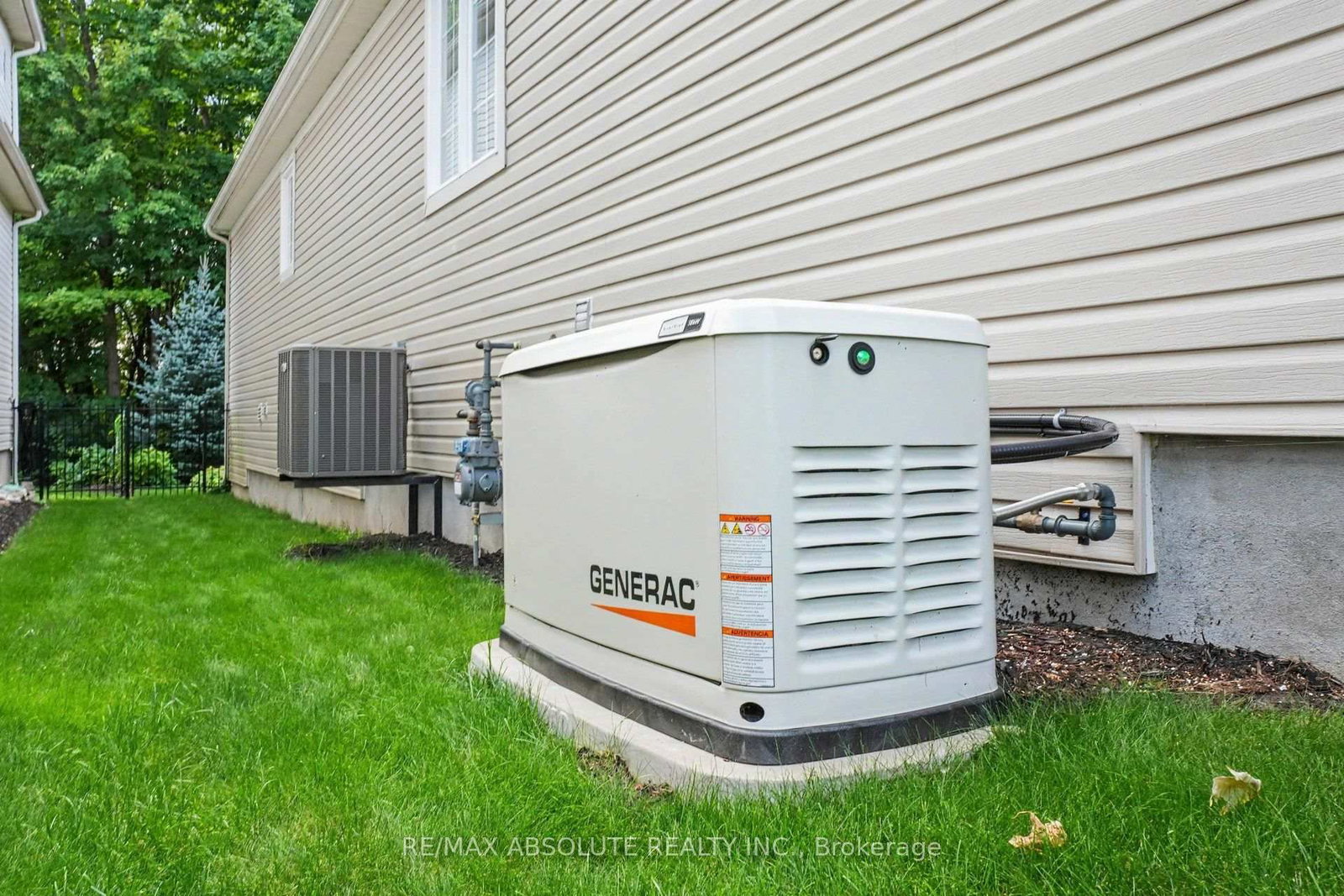 321 Eckerson Avenue • Ottawa, ON photo 29