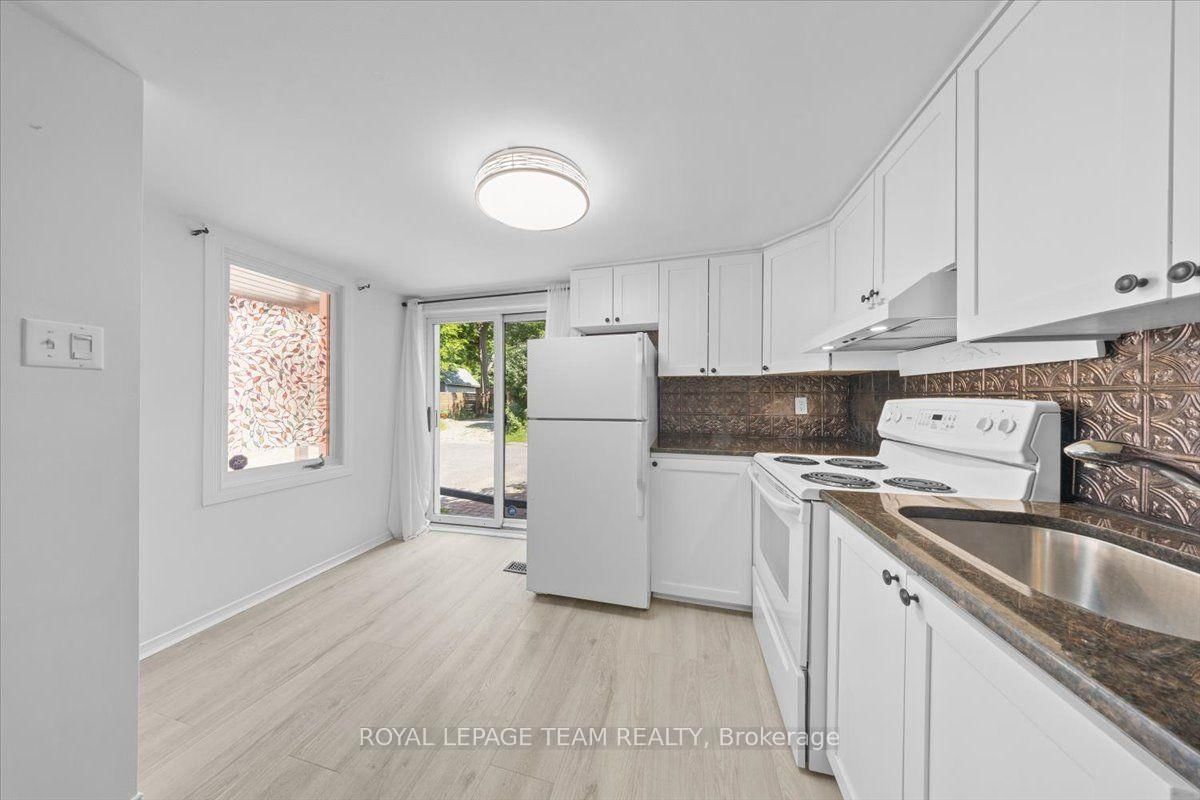 135 Upper Lorne Place • Ottawa, ON photo 18