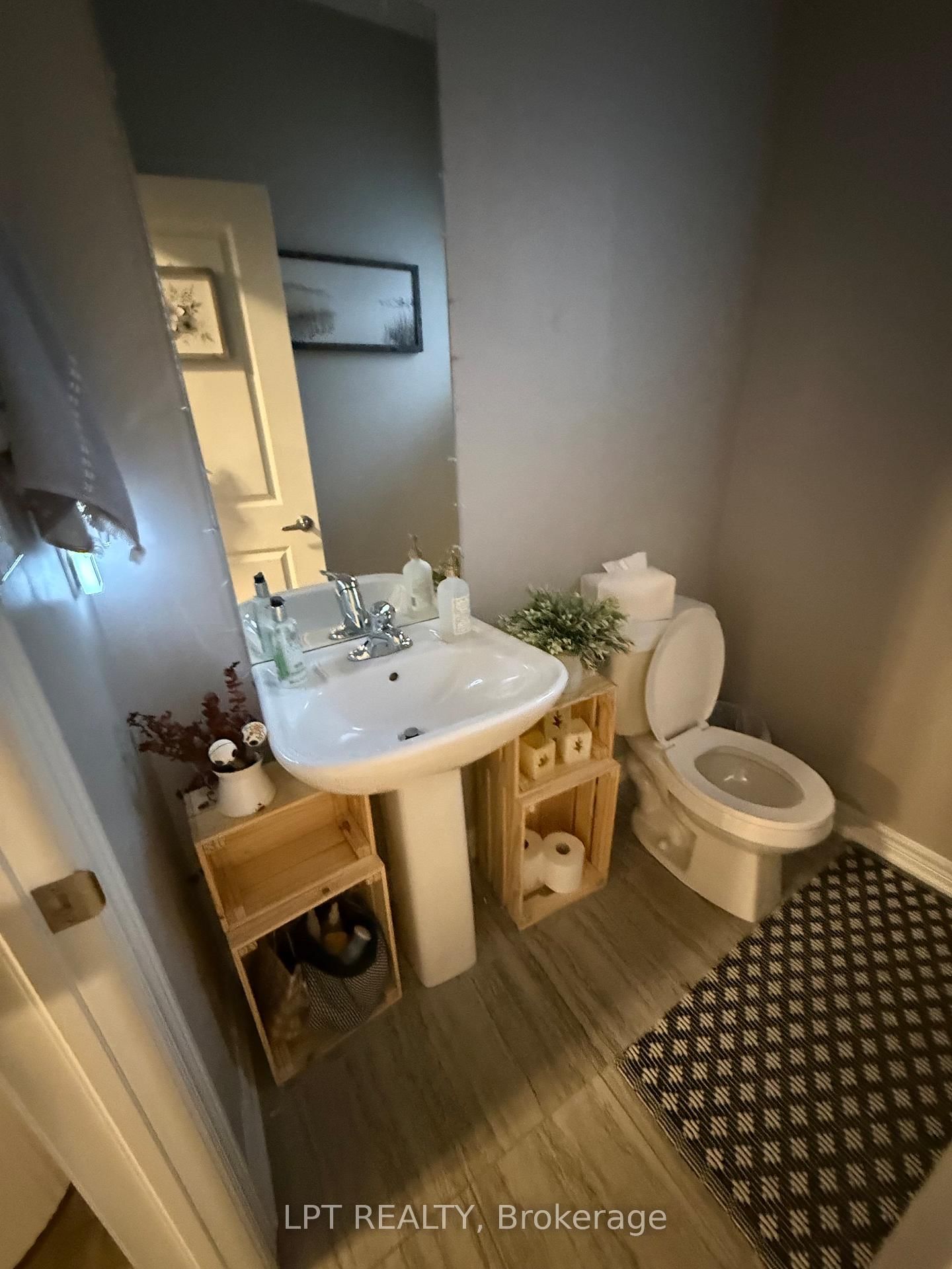 50 Spring Crest (Upper Unit) Way, Thorold 3