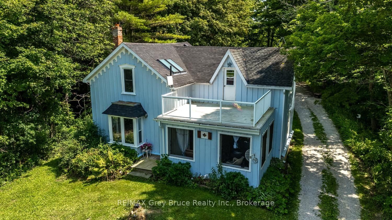 501306 Grey 1 Road • Georgian Bluffs, ON photo 1
