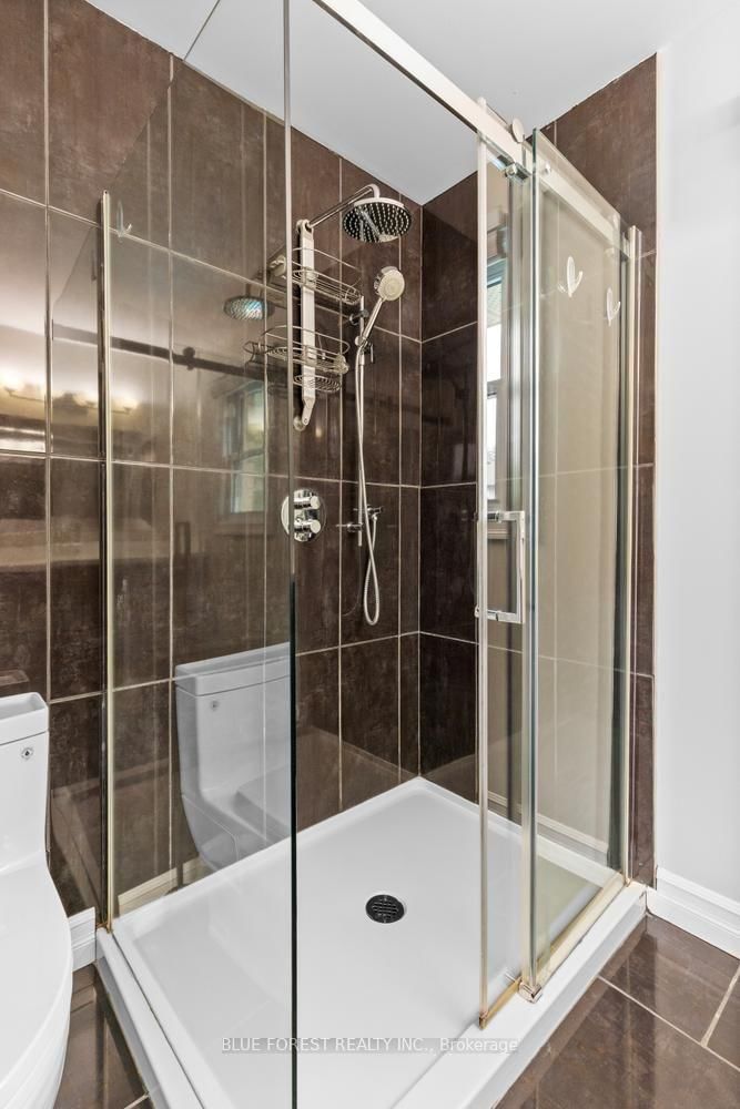 935 Country Club Place • London South, ON photo 30