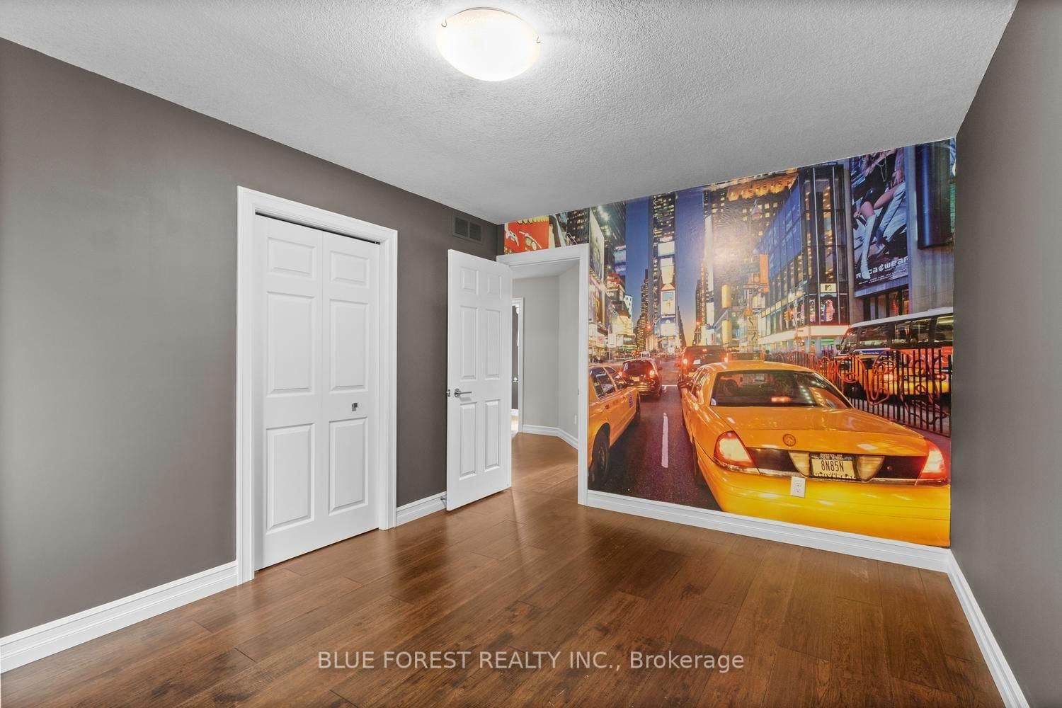 935 Country Club Place • London South, ON photo 32