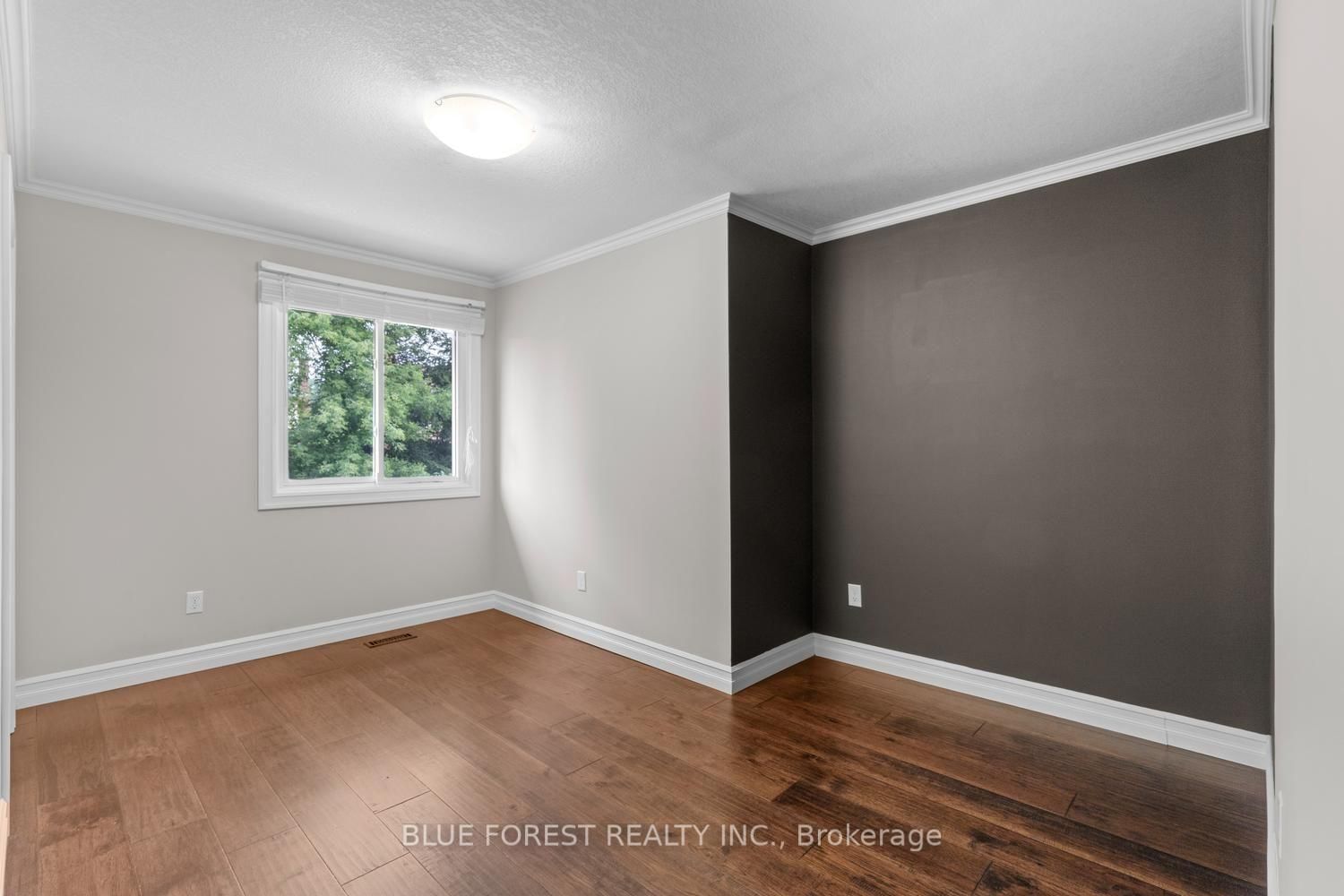 935 Country Club Place • London South, ON photo 33