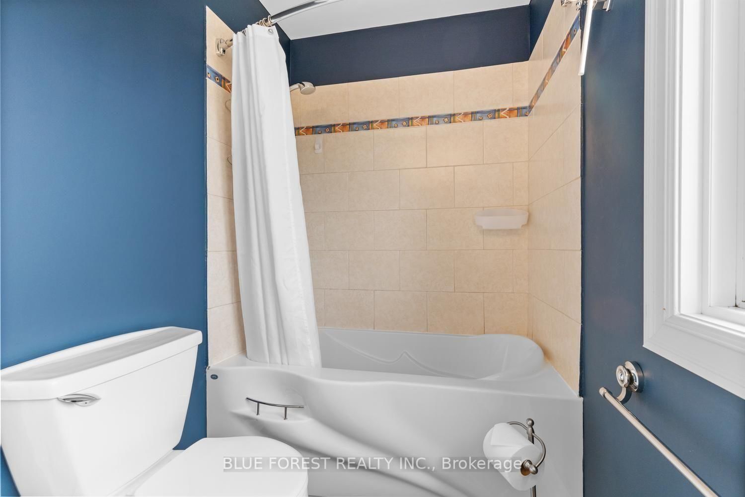 935 Country Club Place • London South, ON photo 37