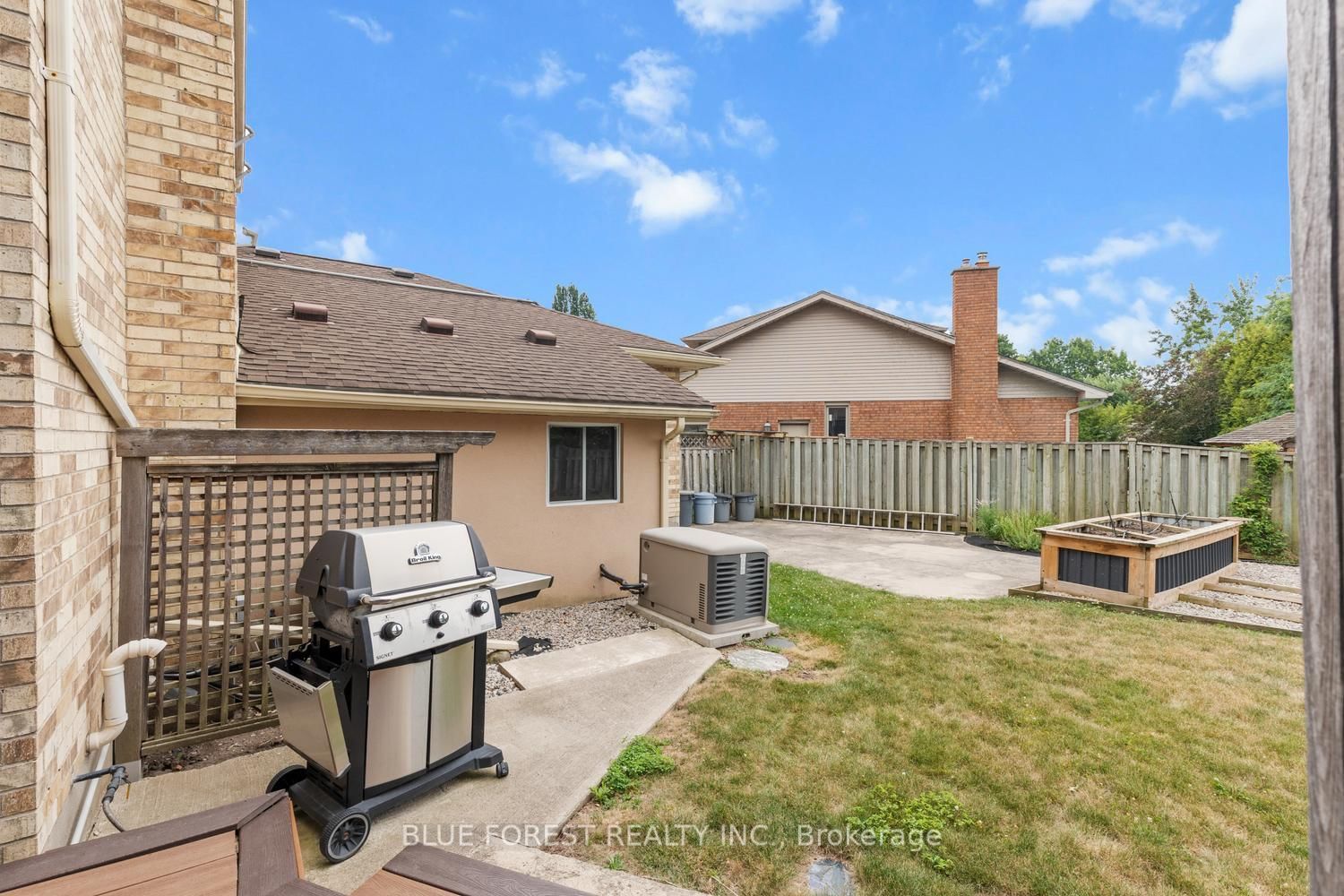 935 Country Club Place • London South, ON photo 44