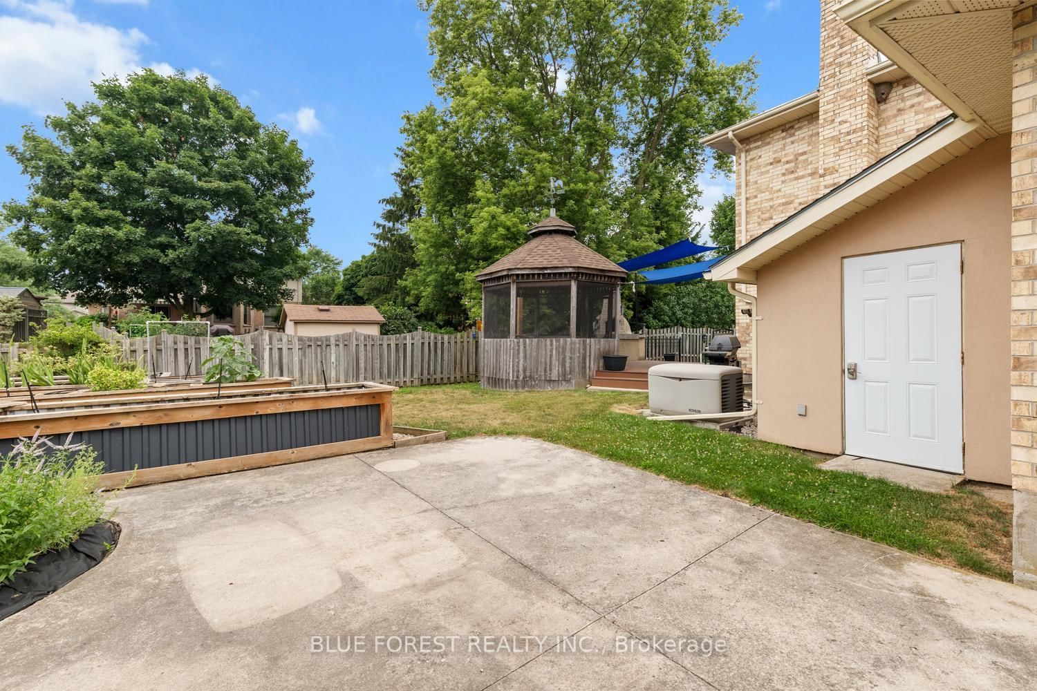 935 Country Club Place • London South, ON photo 46