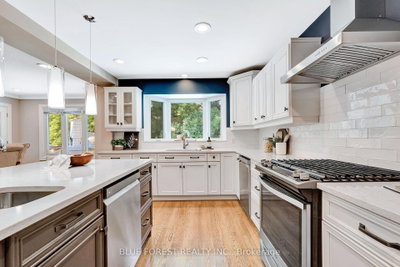 935 Country Club Place • London South, ON photo 6