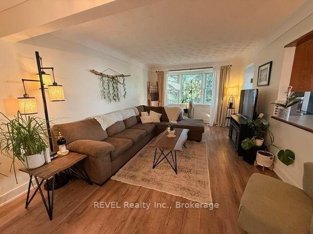190 Carlton Street • St. Catharines, ON photo 10