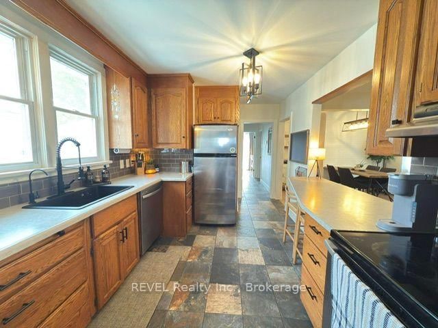 190 Carlton Street • St. Catharines, ON photo 16