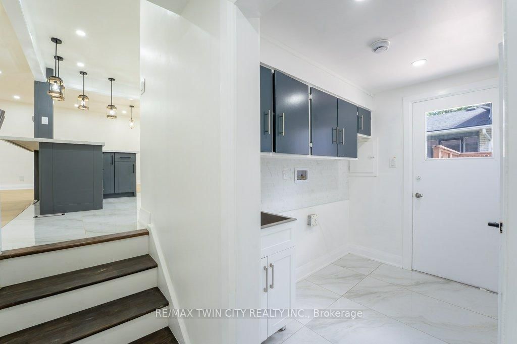 21 Halliwell Drive • Kitchener, ON photo 11