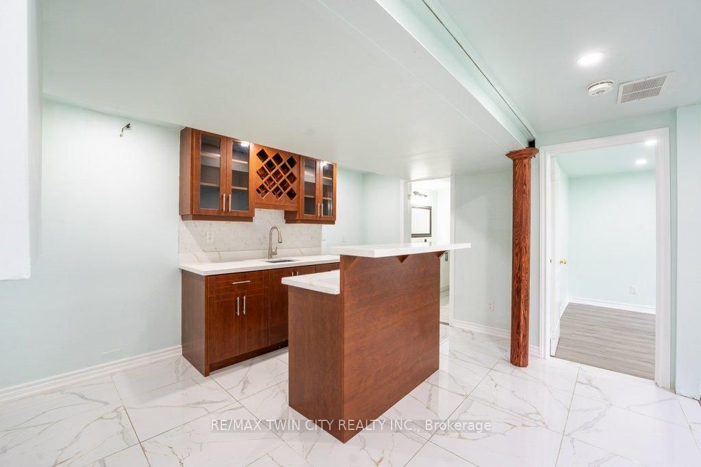 21 Halliwell Drive • Kitchener, ON photo 26
